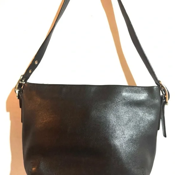 Coach vintage black leather small shoulder handbag